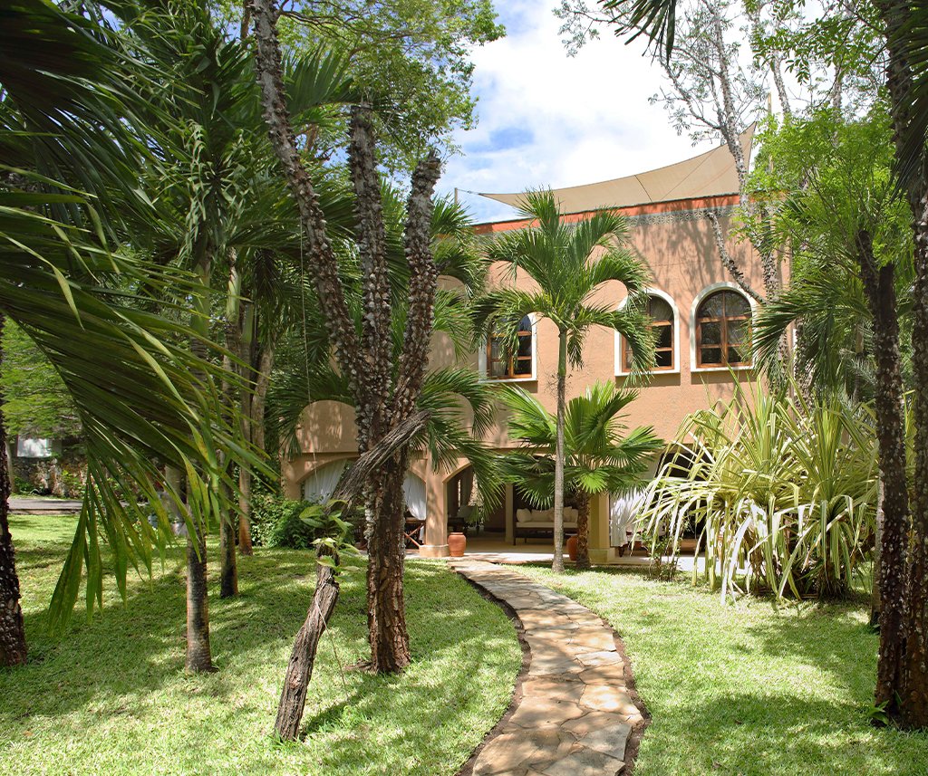 best luxury beach resorts in Diani